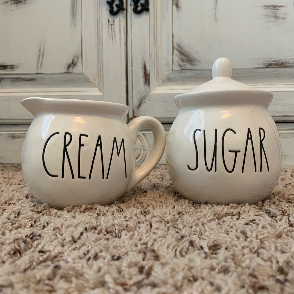 RaeDunn Original Sugar and Creamer set